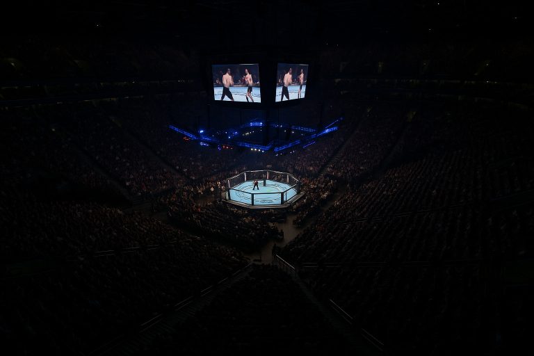 Andreas Gustafsson – Rinat Fakhretdinov på tv 6 september – Tid och kanal för sändningen från Accor Arena